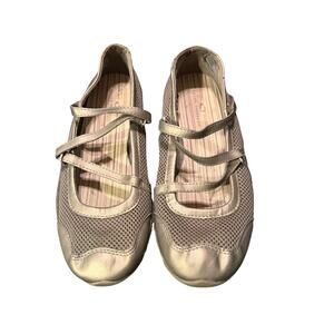Cross Trekkers Gray Silver Mary Jane Sneaker Flats Size 8.5